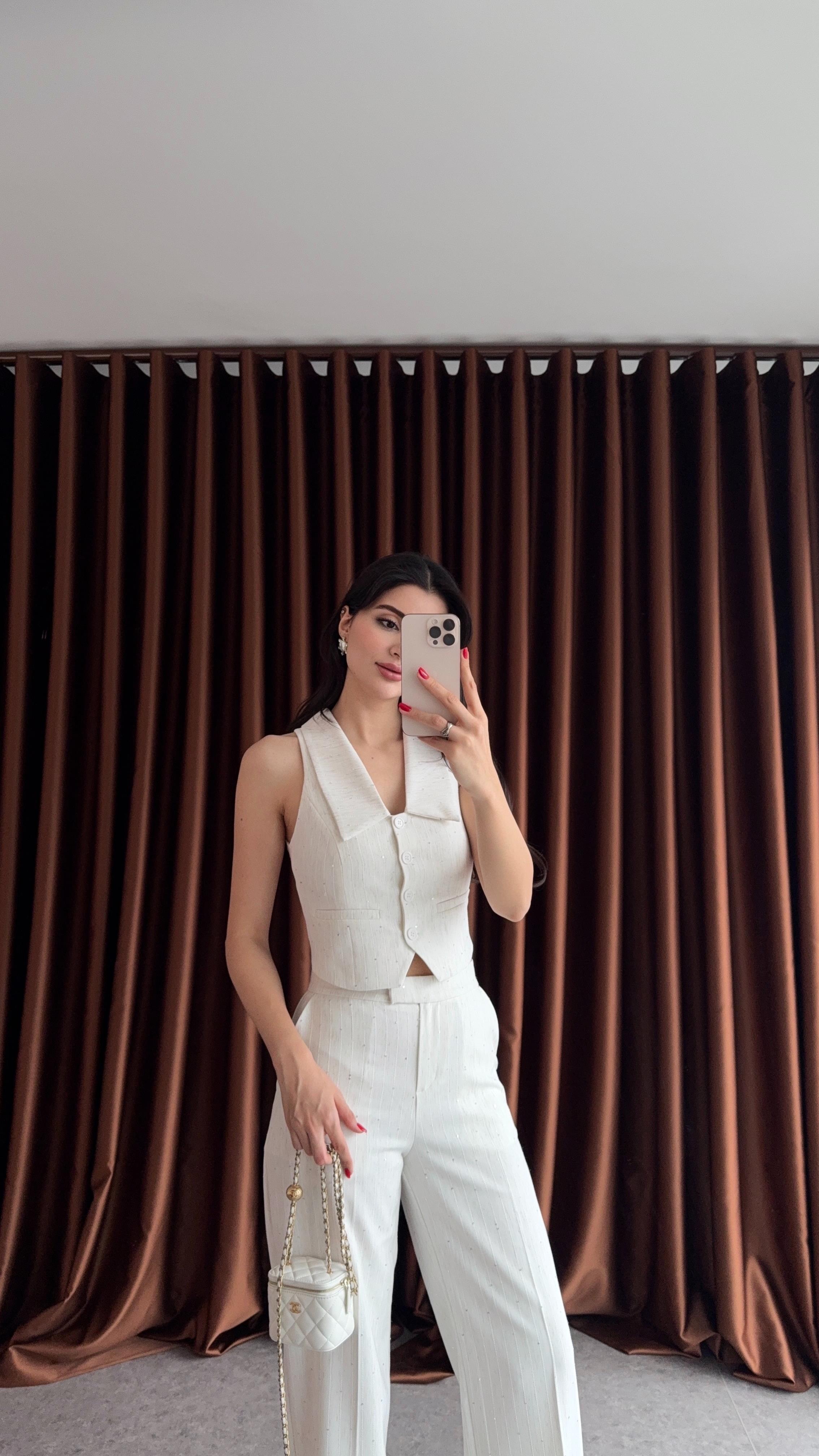 Premium Pullu Ekru Yelek