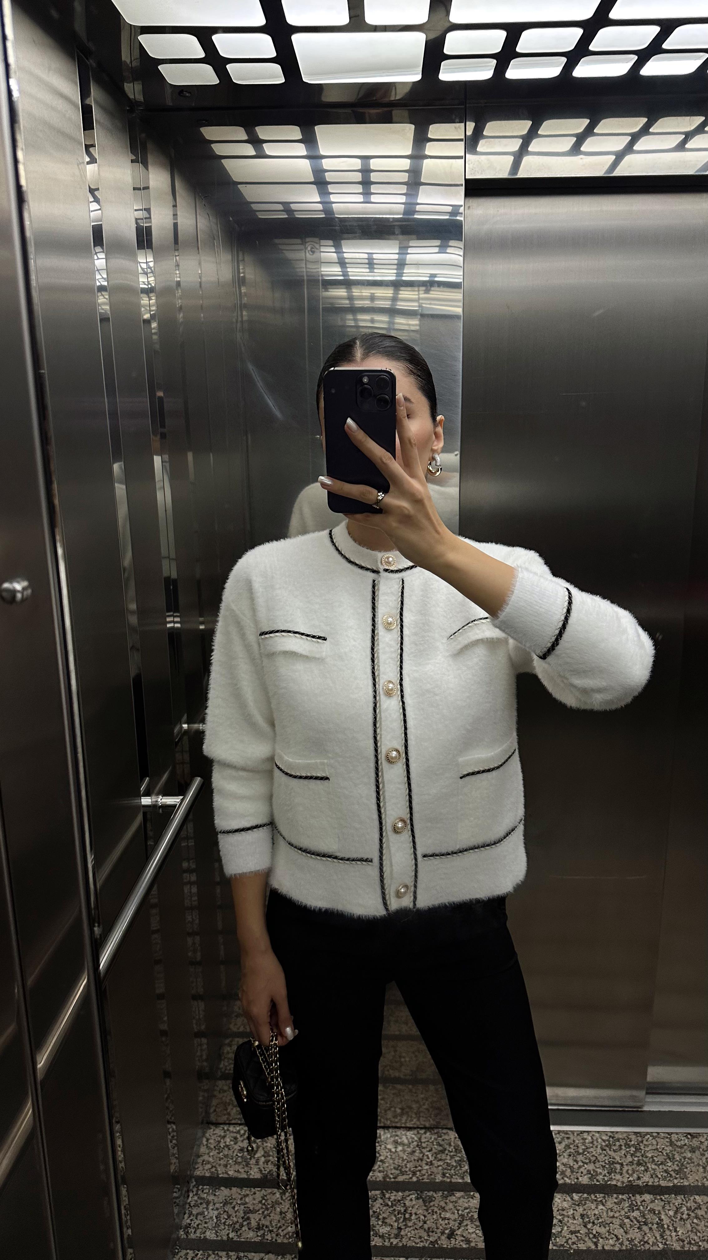 Premium Sakallı Beyaz Hırka