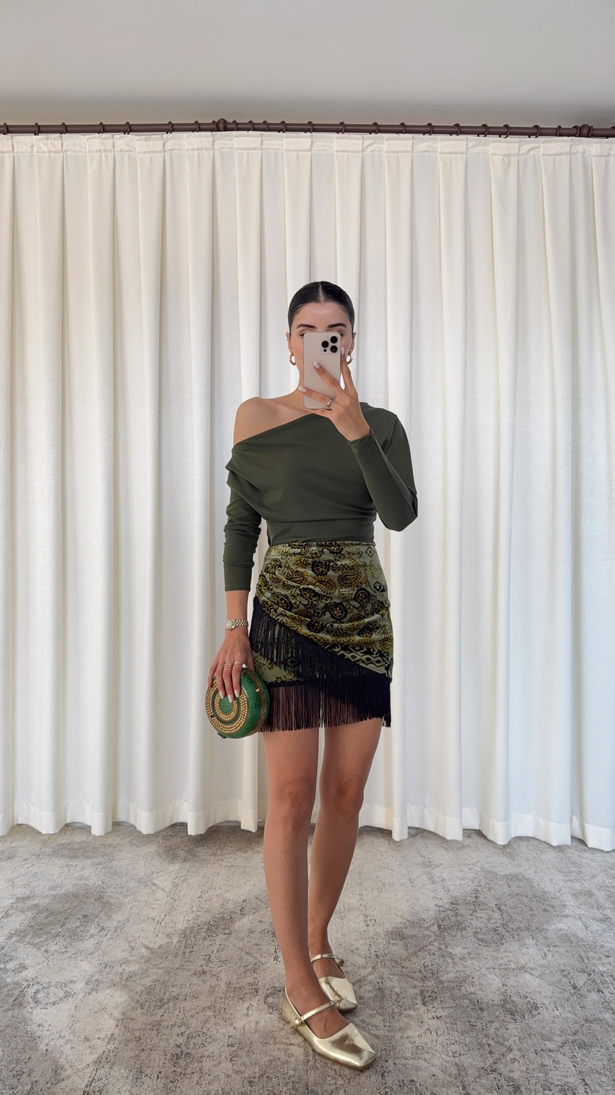 Püsküllü Yeşil Kadife Etek