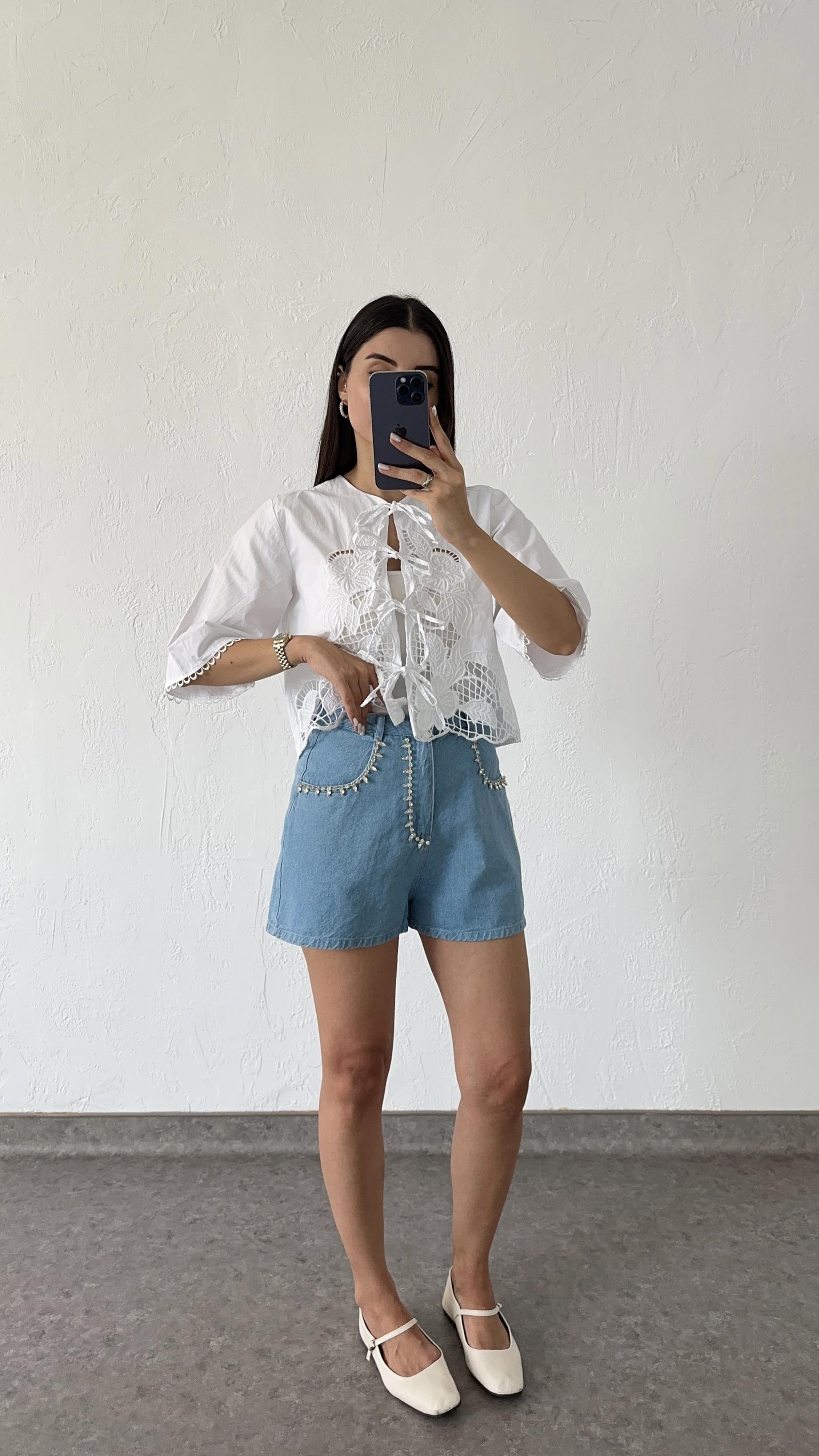 Taşlı Mavi Denim Şort