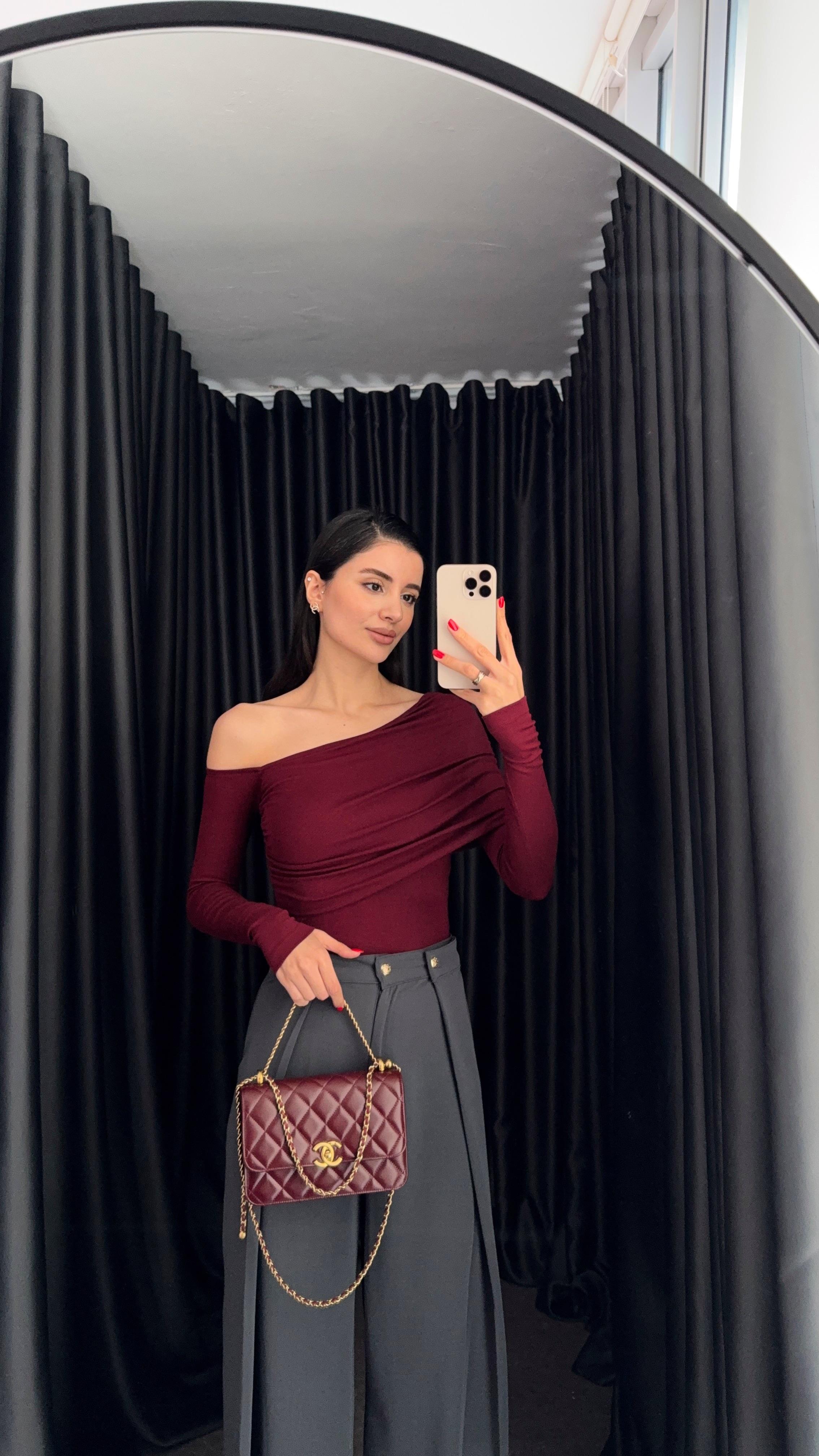 Yaka Detaylı Bordo Bluz