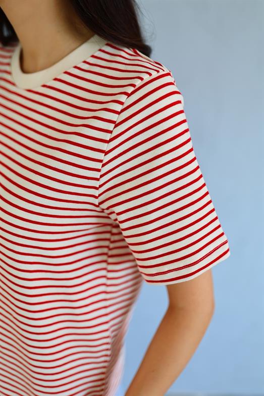 Kırmızı Çizgili Premium Basic Tshirt