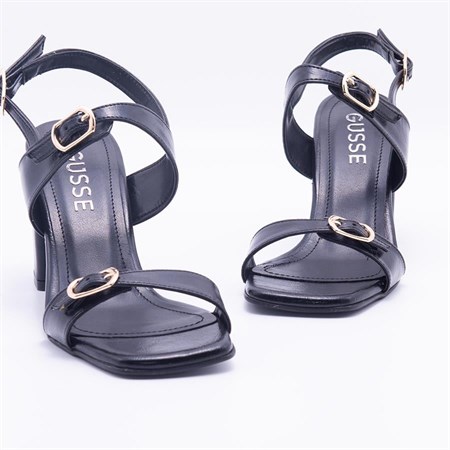 Gusse Novery Kadın Rugan Sandalet 610-5SR