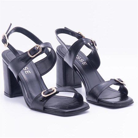 Gusse Novery Kadın Rugan Sandalet 610-5SR
