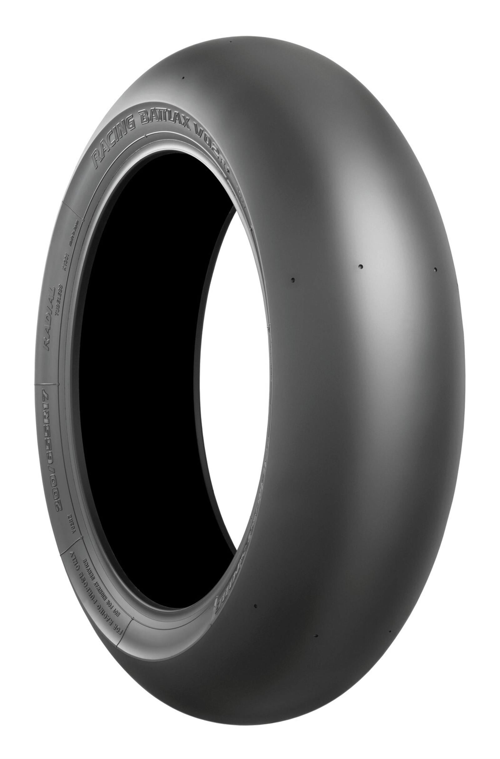 120/600R17 RACING BATTLAX V02R MED/ DOT:2023