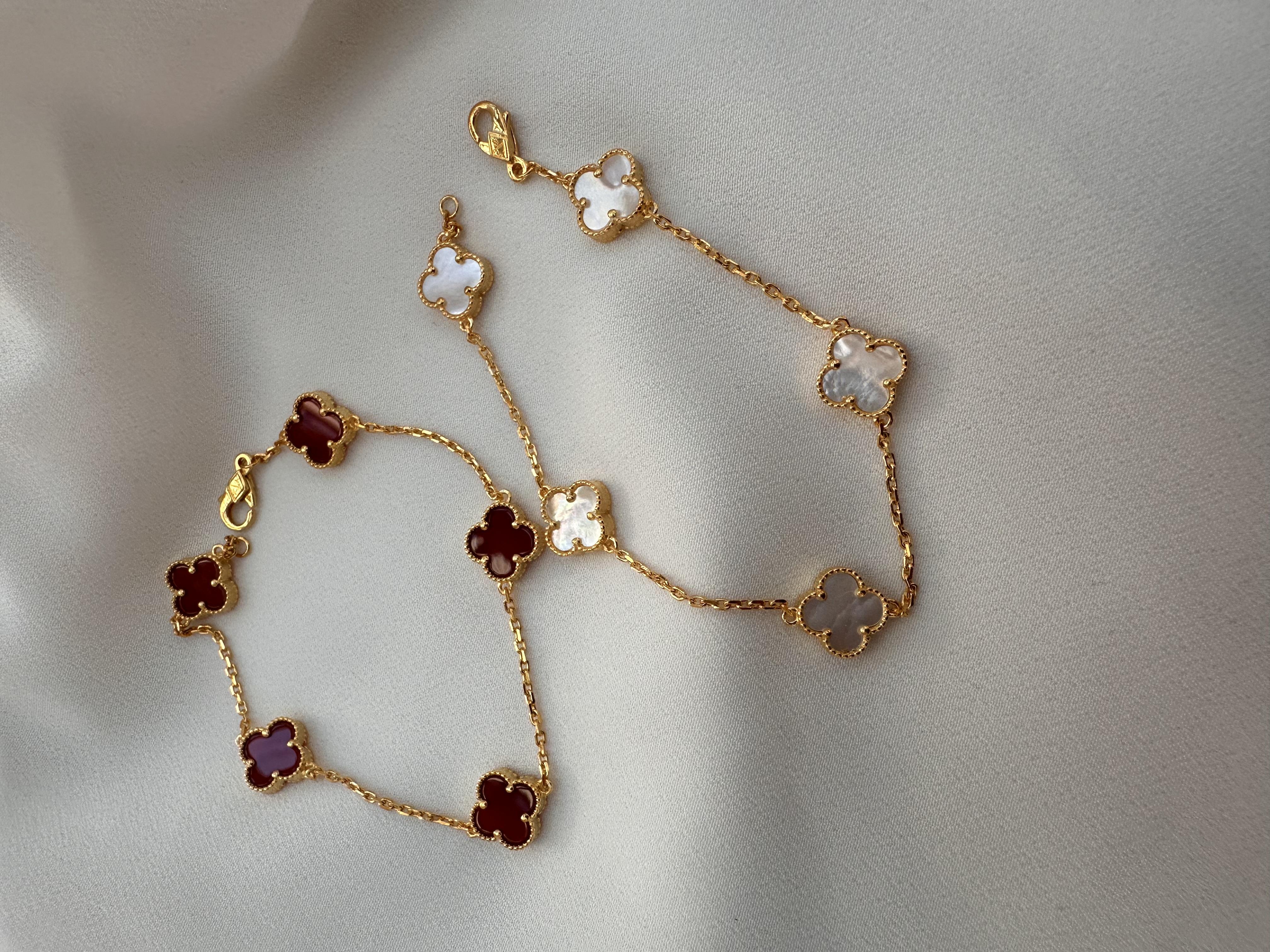 BileklikBeşli Mini Beyaz Sedefli Bileklik Gold