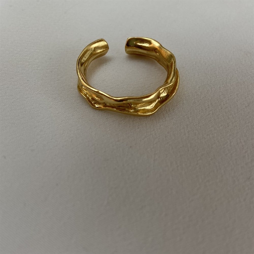 Yüzükİnce Dalgalı Dövme Yüzük Gold