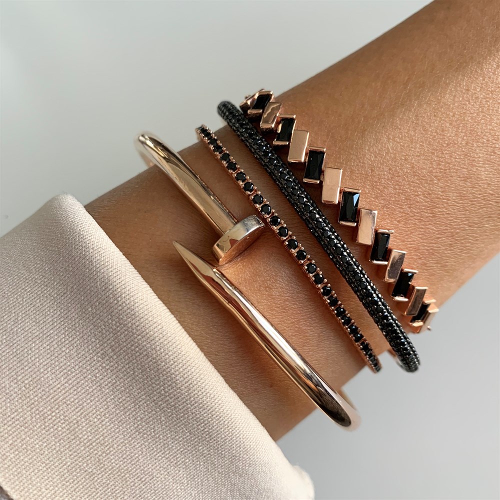 BileklikKelepçe Çivi Bileklik