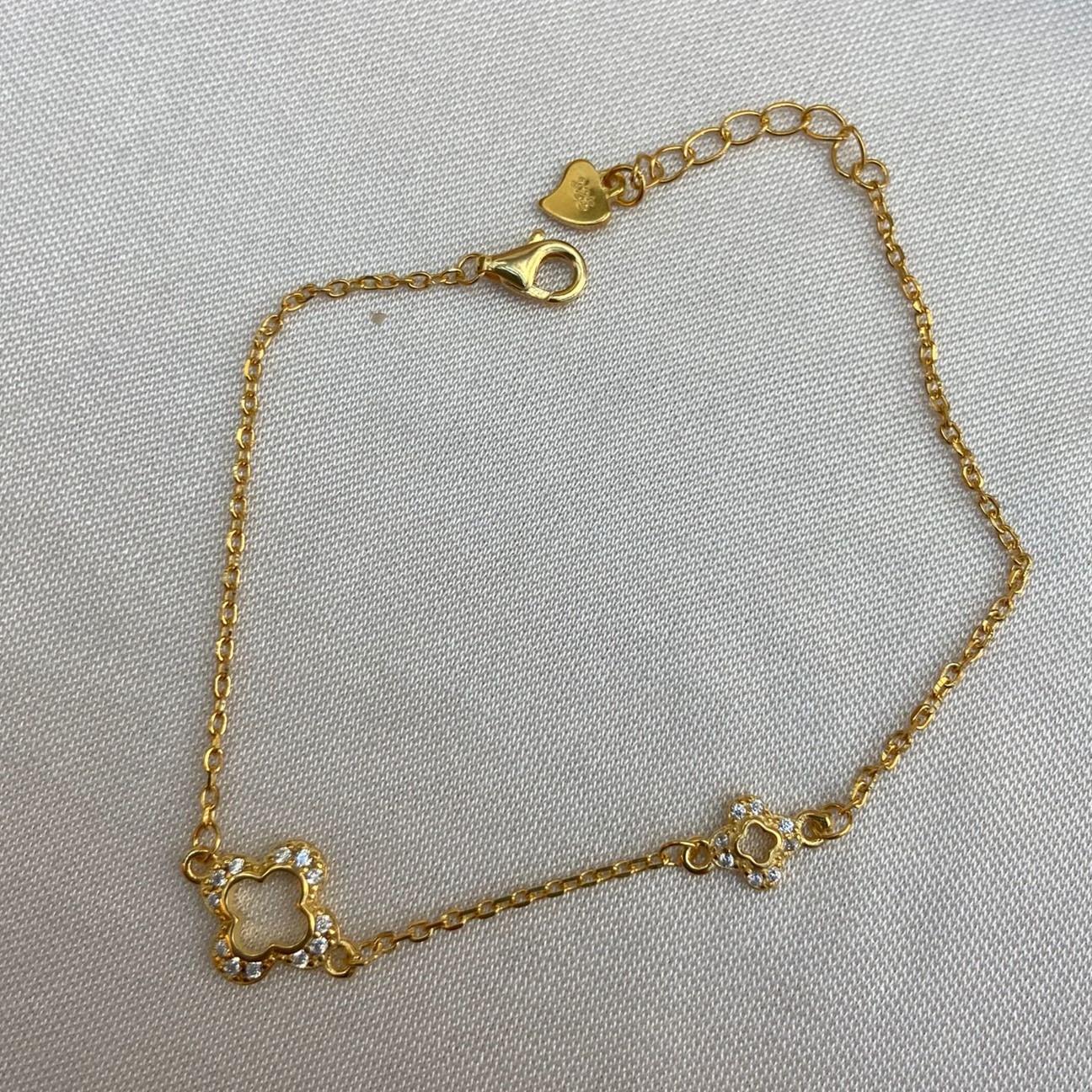 BileklikTaşlı Açık Yonca Bileklik 