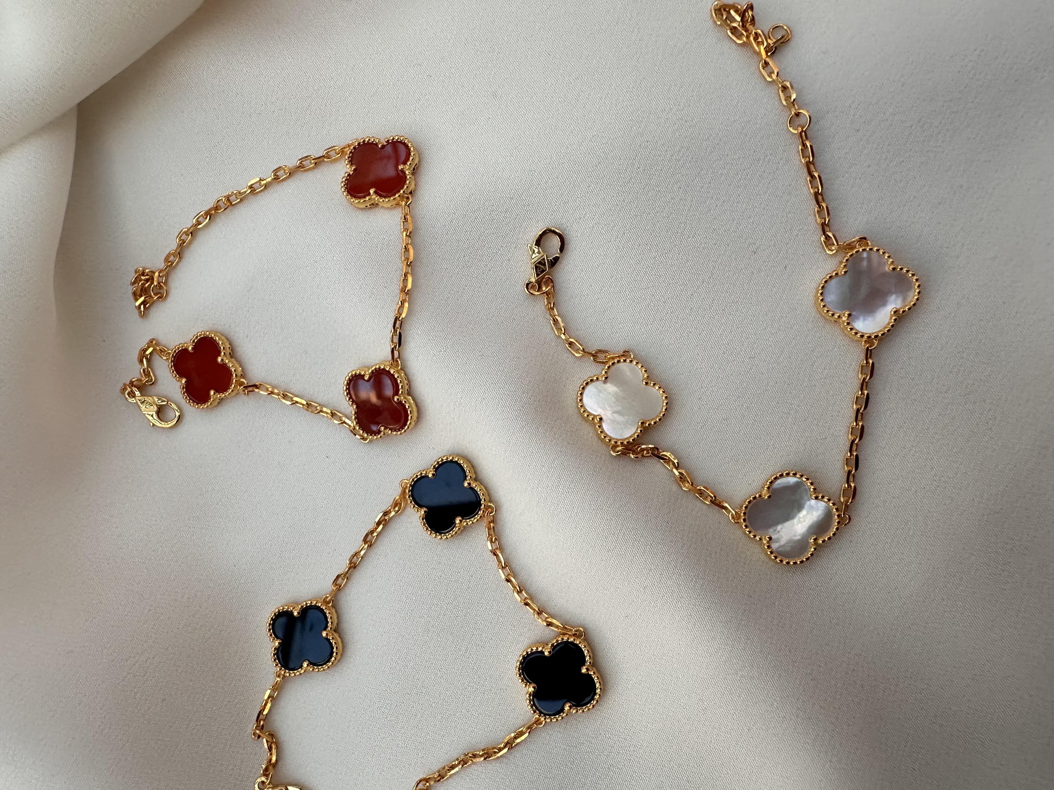 BileklikÜçlü Beyaz Sedefli Bileklik Gold