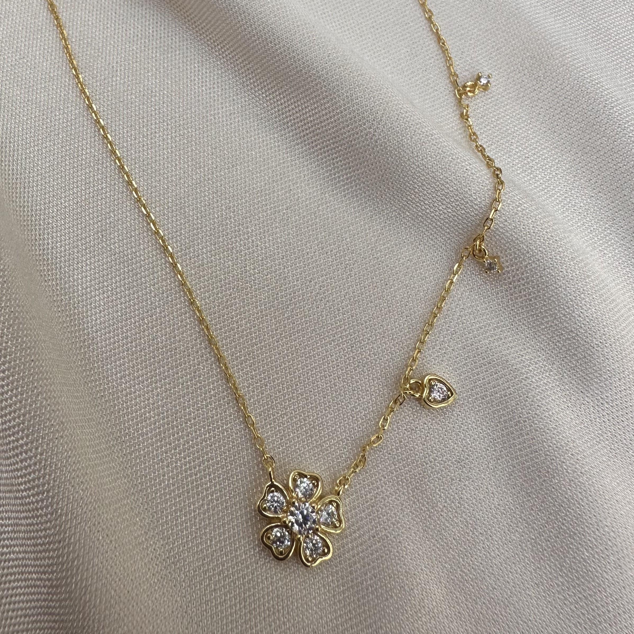 KolyeAyarlanabilir Yonca Uç Kolye