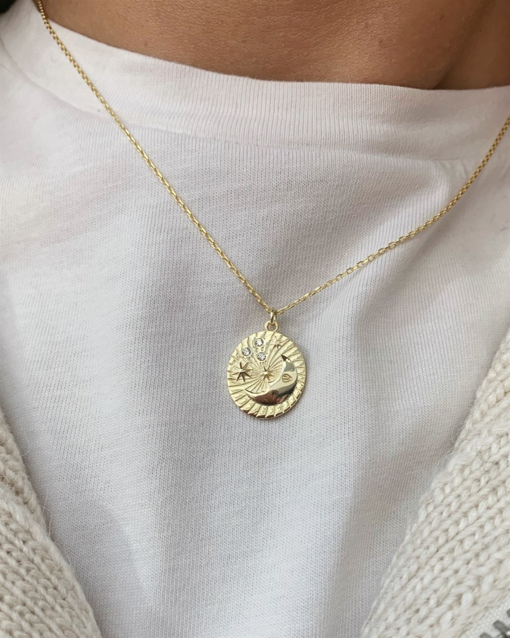 KolyeMadalyon Ay Kolye Gold