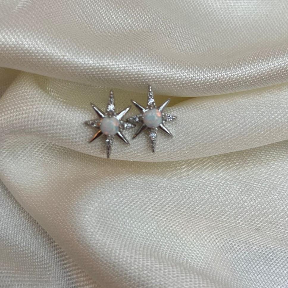 KüpeOpal Taş Sirius Pin Küpe