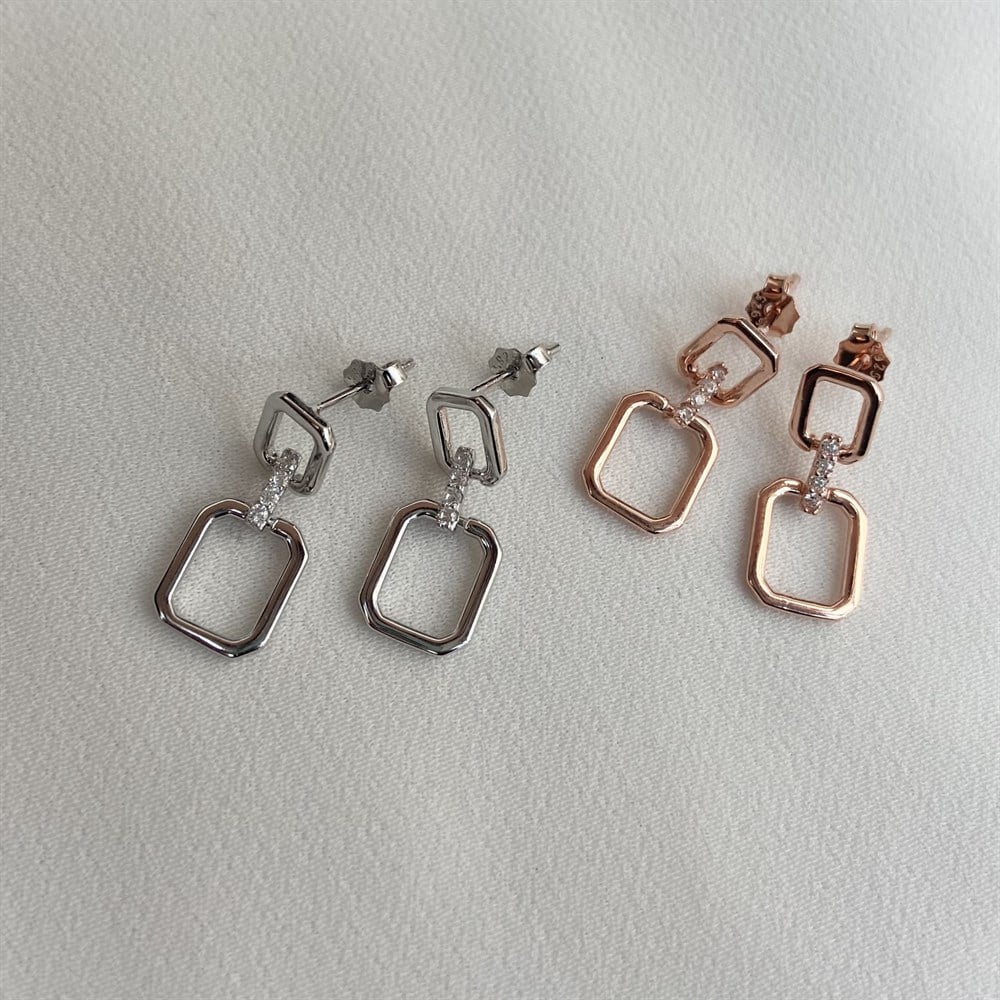 KüpeSallantılı Kare Küpe Rodyum