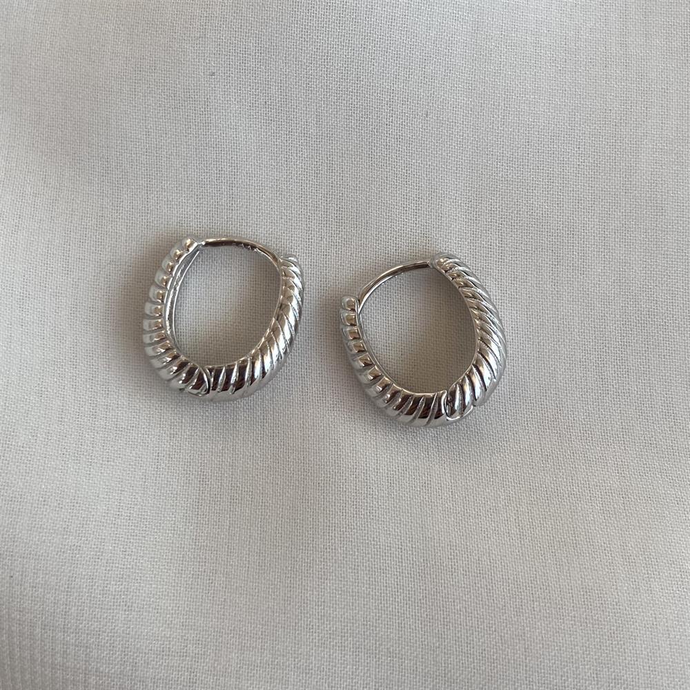 KüpeVintage Mini U Halka Küpe Rodyum 