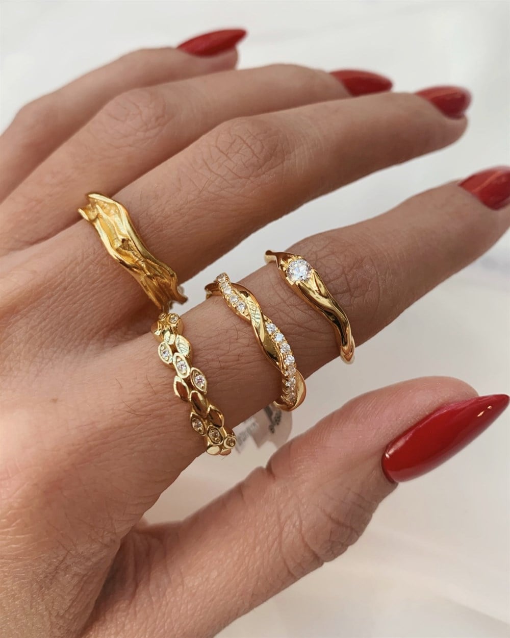 YüzükTaşlı Petek Yüzük Gold