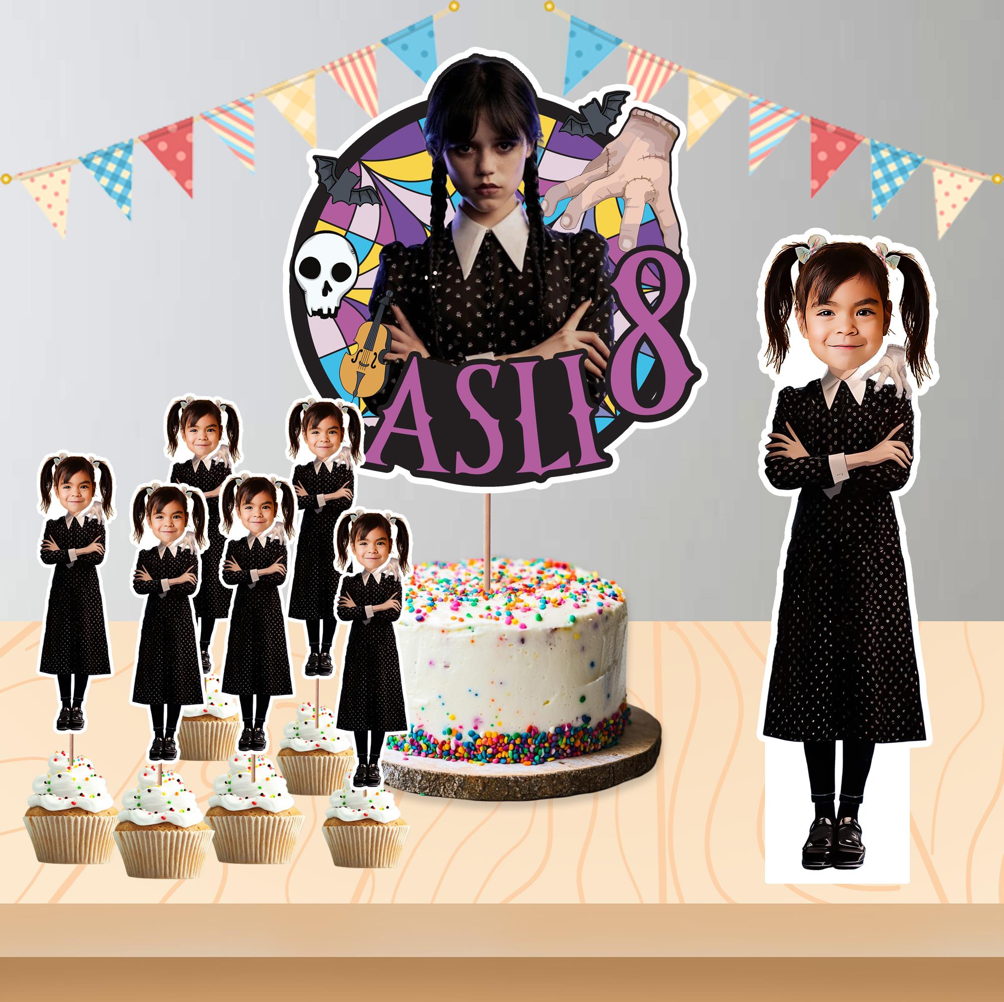 Kişiye Özel Wednesday Temalı Pano ve Pasta Süsü Seti