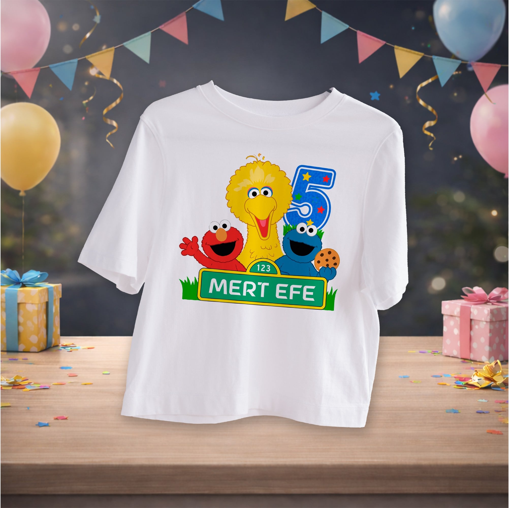 Susam Sokağı Temalı Kişiye Özel T-Shirt Beyaz