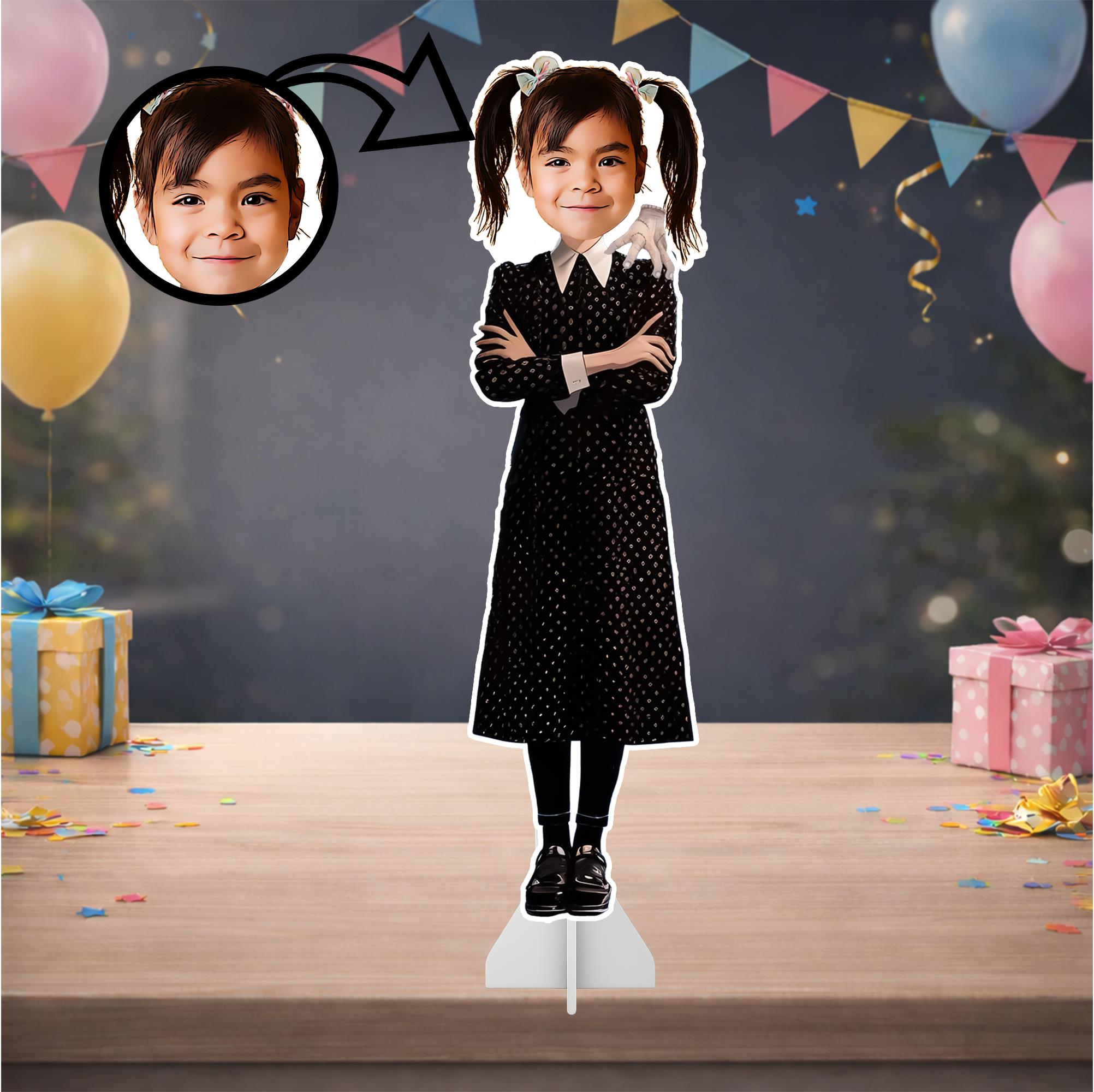 Kişiye Özel Wednesday Temalı Masa Panosu