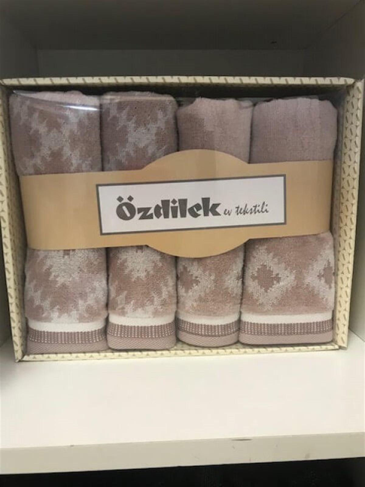 ECLECTIC BEJ 4 LU KUTULU HAVLUHavlu Ve Bornoz