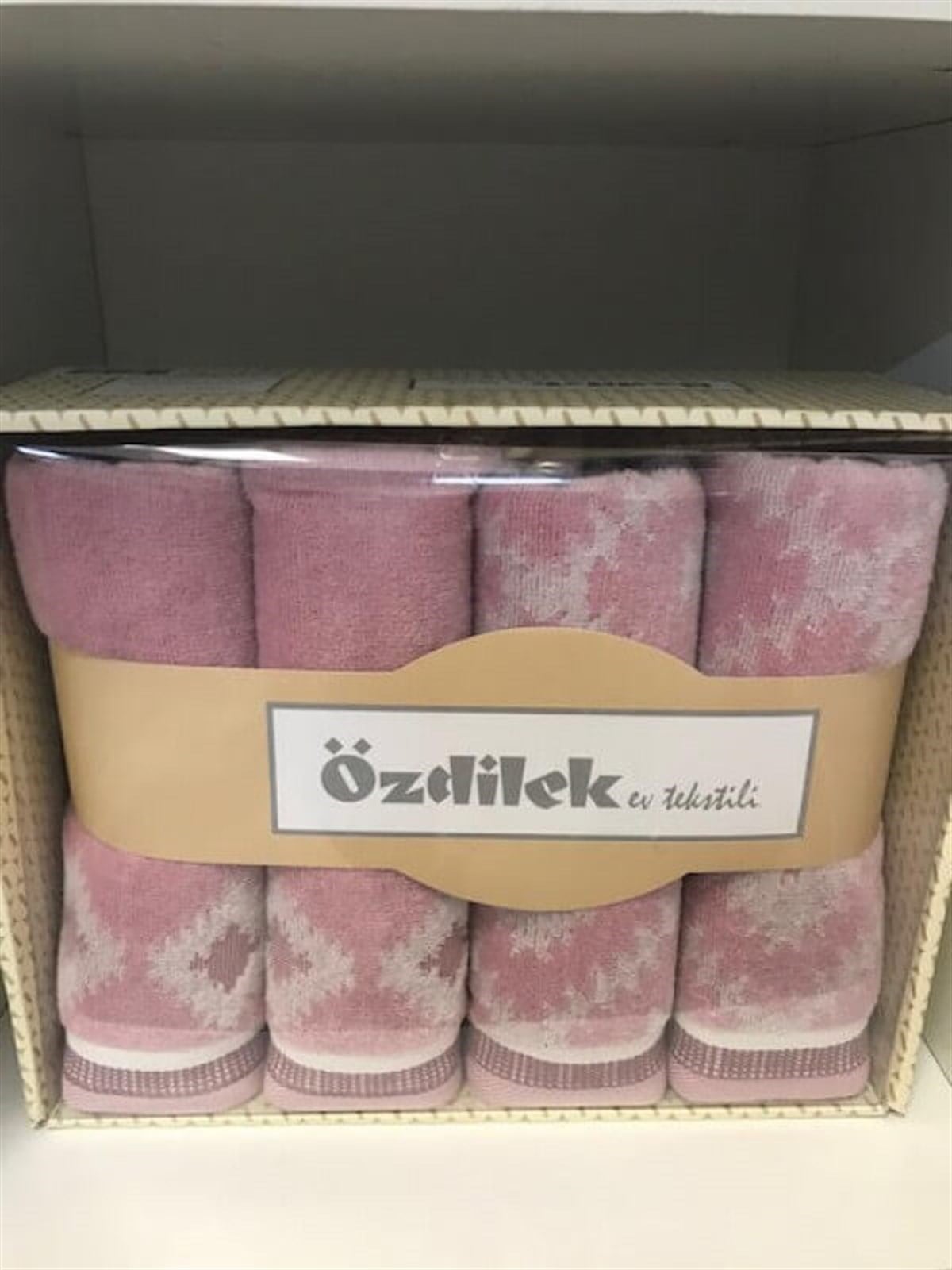ECLECTIC PEMBE 4 LU KUTULU HAVLUHavlu Ve Bornoz