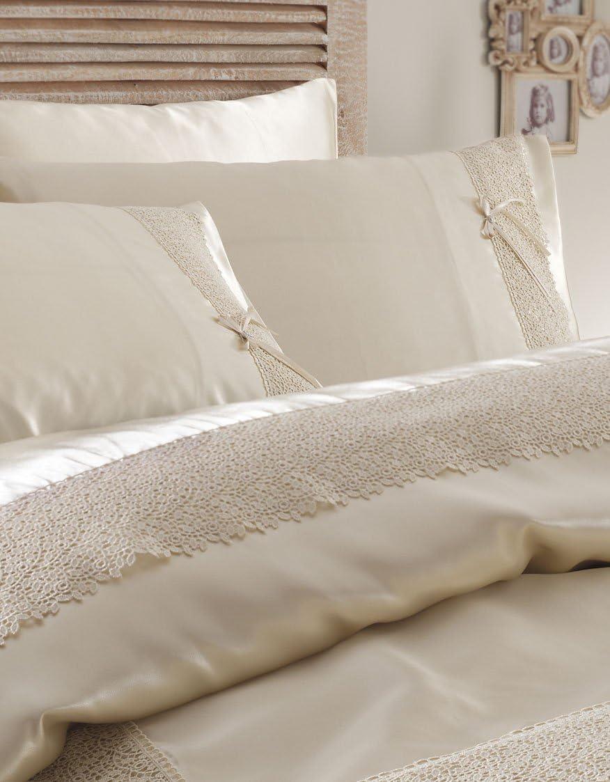 Karaca Home Tuğçe Krem Çift Kişilik Nevresim Pike SetiÇift Kişilik Pike