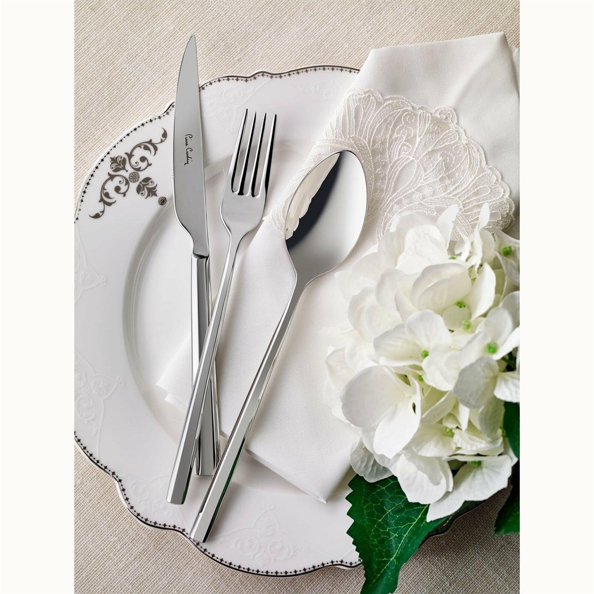 Pierre Cardin Satürn 84 Parça Çatal Bıçak SetiÇatal Kaşık Bıçak Takımları