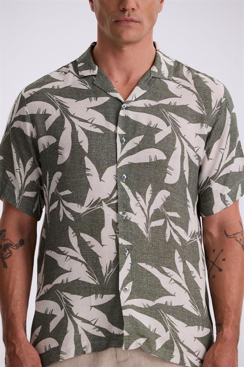 Yeşil Klasik Fit Apaş Yaka Desenli Rahat Kalıp Keten Karışımlı Kısa Kollu Gömlek 