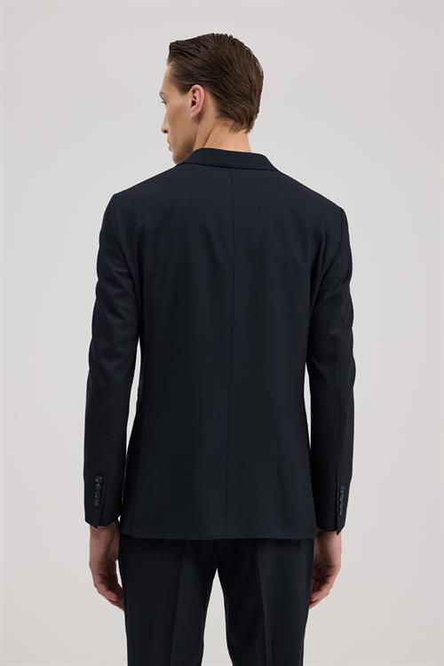 Lacivert Dar Kalıp - Slim Fit Takım Elbise Sivri Yaka