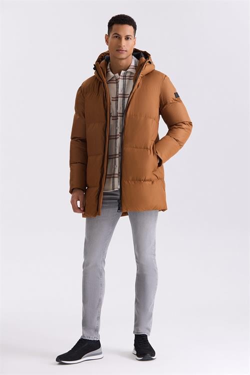 Taba Comfort Fit Kapüşonlu Tam Dolum Kışlık Mont