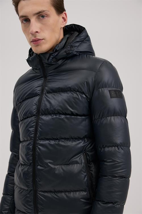 Lacivert Regular Fit Kapüşonlu Şişme Kışlık Mont