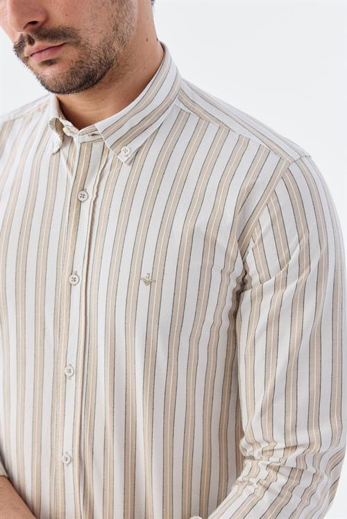 Rahat Kalıp - Comfort Fit Serili Gömlek-Jakamen  YAKA ÜSTTEN DÜĞMELİ  Serili