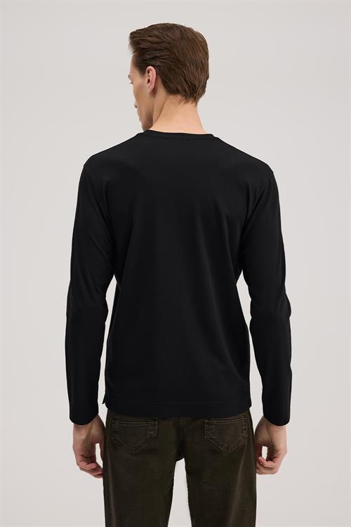 Siyah Dar Kalıp - Slim Fit T-Shirt UZUN KOL