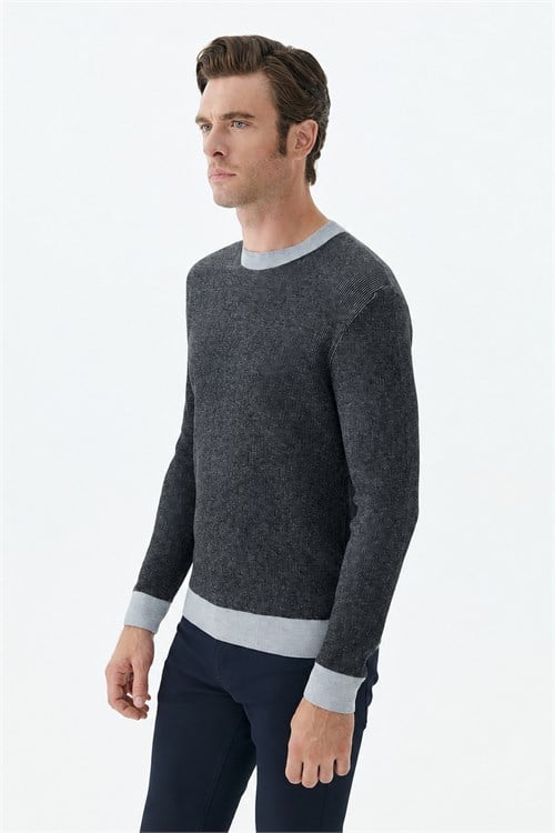 Siyah Comfort Fit Desenli Bisiklet Yaka Triko