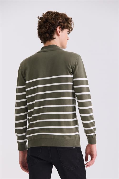 Küf Yeşili Slim Fit Yarım Balıkçı Triko Kazak