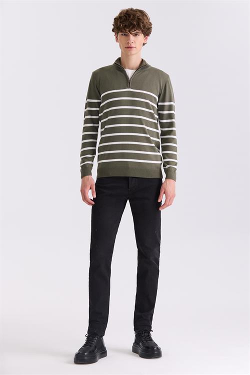Küf Yeşili Slim Fit Yarım Balıkçı Triko Kazak