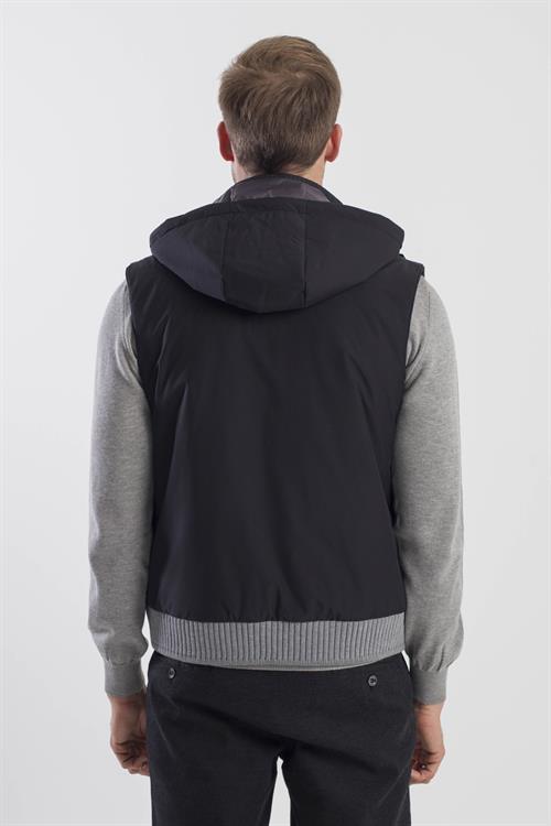 Siyah Comfort Fit Desenli Çıkarılabilir Kapüşonlu Yelek