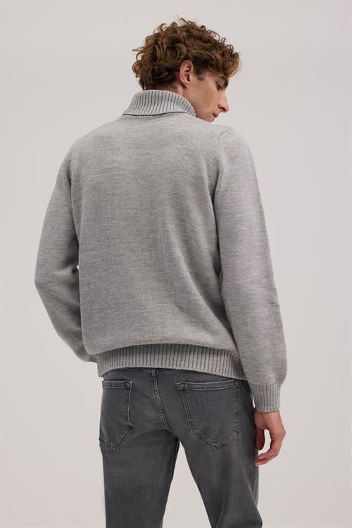 Gri Dar Kalıp - Slim Fit Triko Tam Balıkcı Yaka