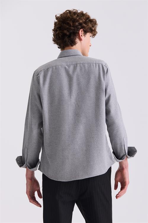 Gri Slim Fit Düğmeli Yaka Pamklu Cepli Gömlek