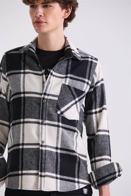 Siyah Slim Fit Ekose Desenli Pamuklu Cepli Oduncu Gömlek