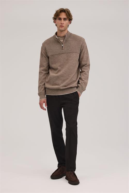 Kahve Slim Fit Fermuarlı Triko Kazak