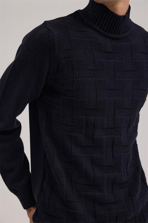 Dar Kalıp - Slim Fit Triko Yarım Balıkçı Yaka