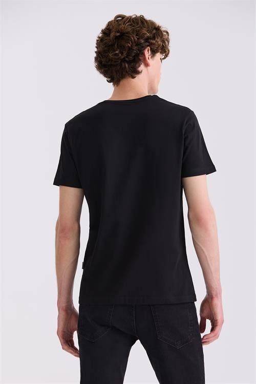 Siyah Slim Fit Bisiklet Yaka T-Shirt
