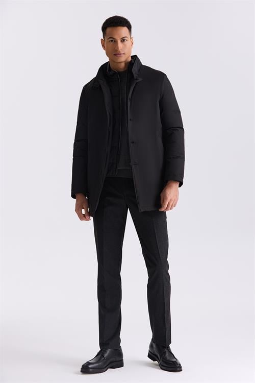 Siyah Regular Fit Gömlek Yaka Düğmeli Mont
