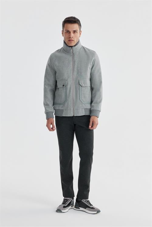 Gri Comfort Fit Kürklü yaka Yünlü Mont