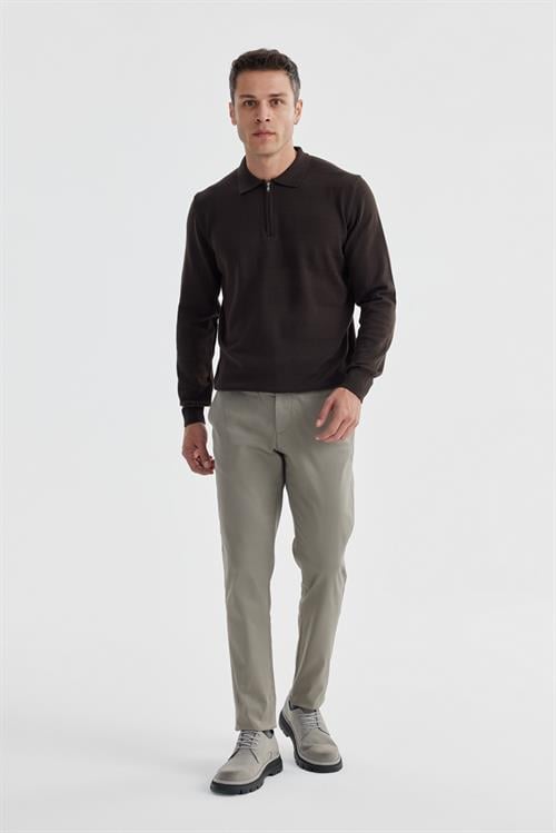 Kahve Slim Fit Pamuklu Desenli Fermuarlı Polo Yaka Triko Kazak