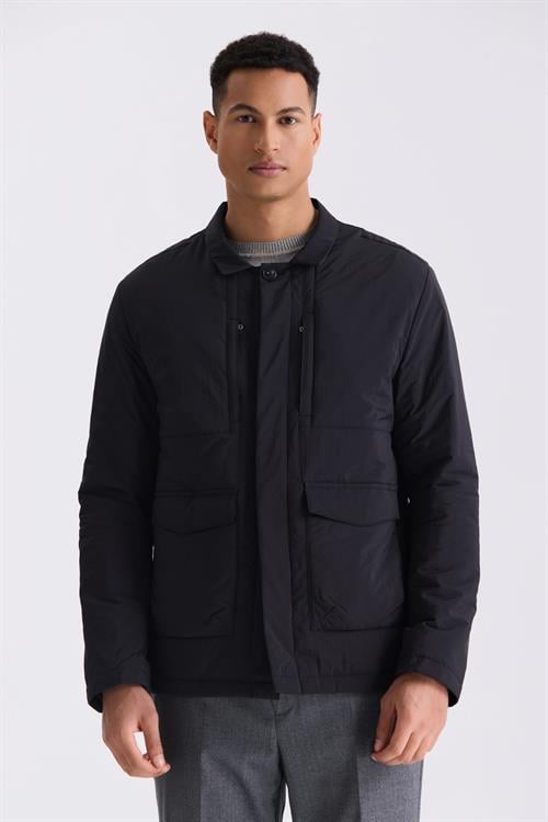 Siyah Comfort Fit Gömlek Yaka Mevsimlik Mont