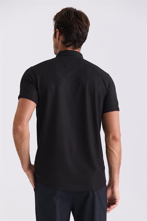 Siyah Slim Fit Gömlek Yaka Düğmeli T-Shirt