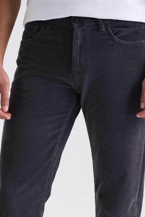 Gri Regular Fit Likralı Pamuklu Kadife Pantolon