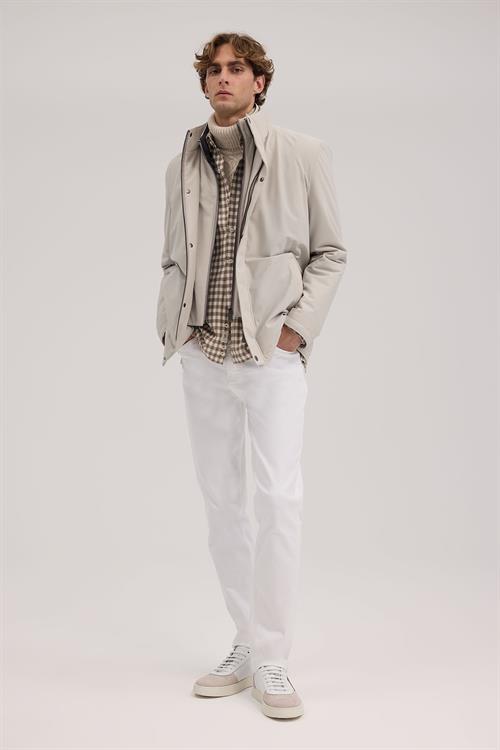 Bej Rahat Kalıp - Comfort Fit Mont Hakim Yaka